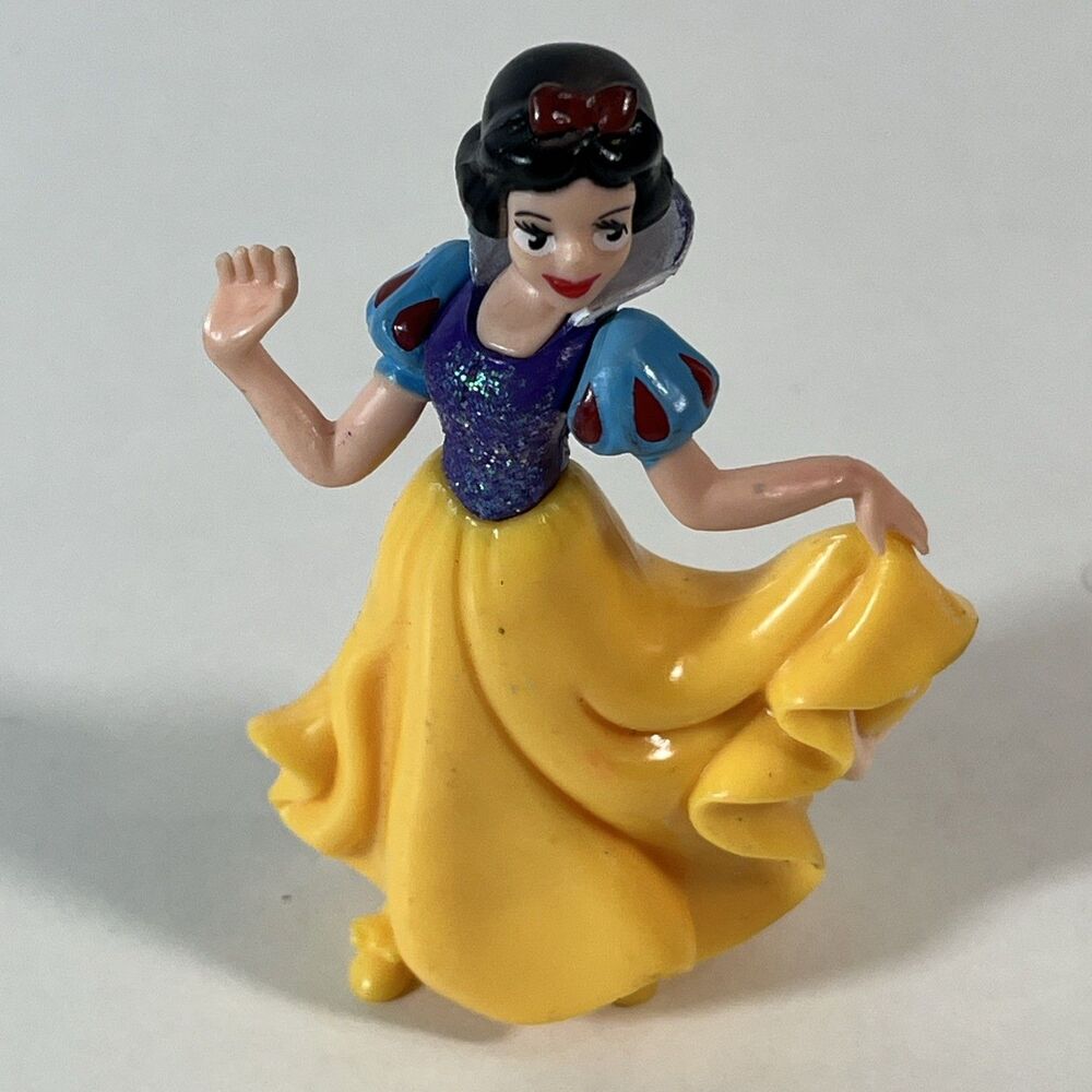DISNEY Princess Snow Whitevwith Glitter Bodice 3.5" Figurine/Cake Topper